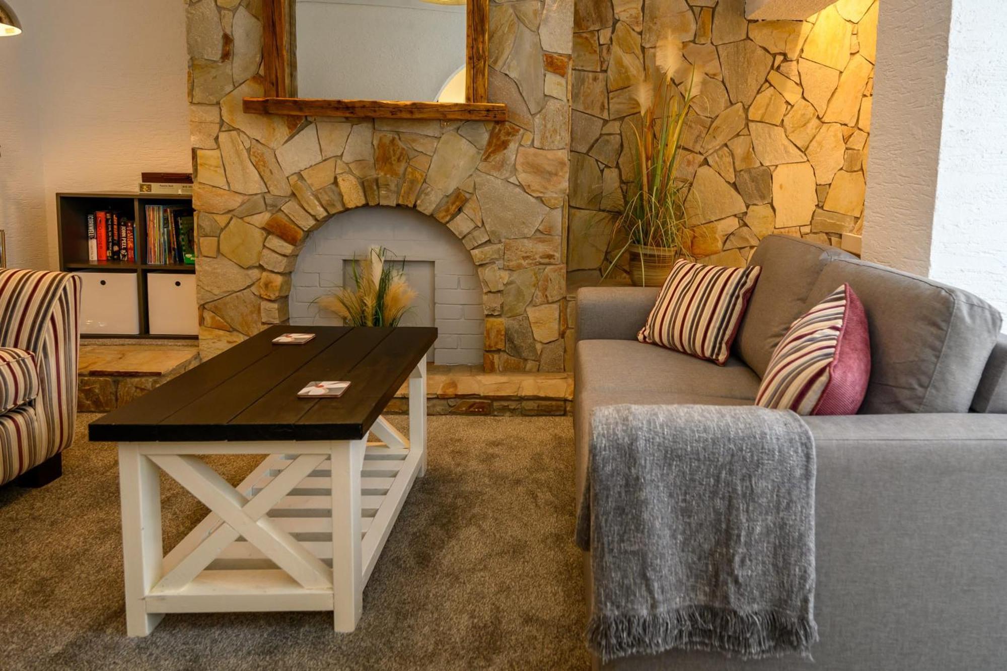 Holiday home Frodo's Folly By Staystaycations *
